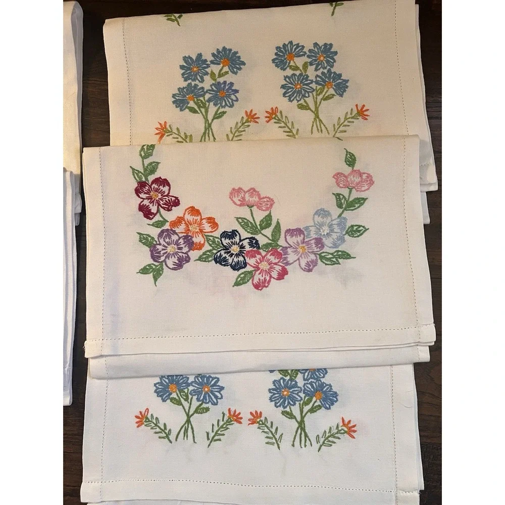 Lot- 5 Vintage Dresser Scarfs EMBROIDERED Table Runner  Floral‎ Bows Woven MCM